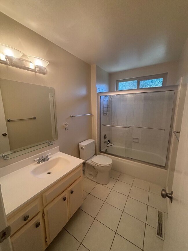 Building Photo - Updated 3 bedroom 2 bathroom Condo in Rincon Valley's Brush Creek Villas with A/C