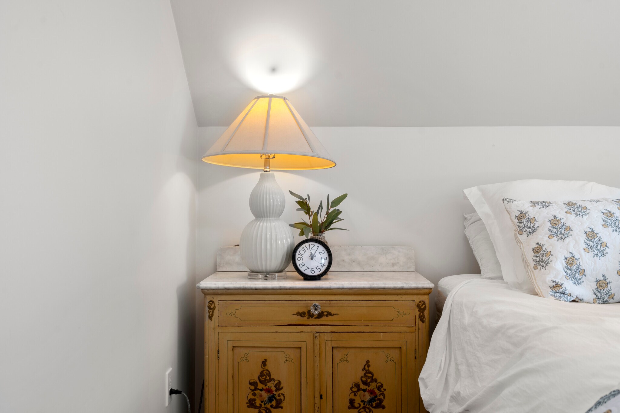 Building Photo - 5 Calebs Ln