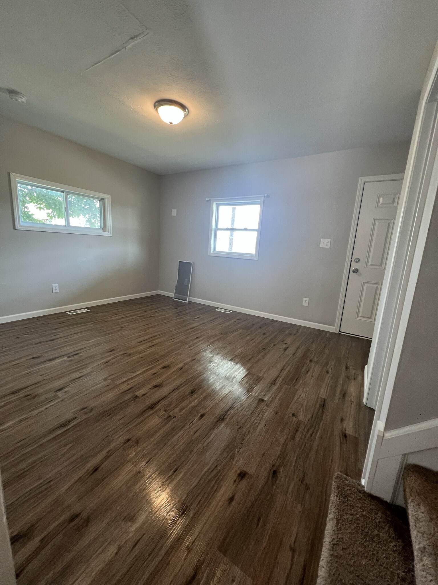 Building Photo - 454 Kling St