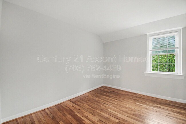Building Photo - 1510 S Edgewood St