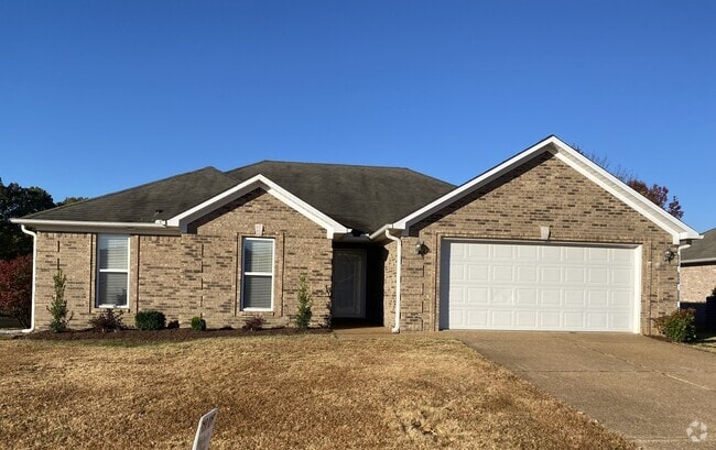 Building Photo - 113 Haddington Camino Viejo