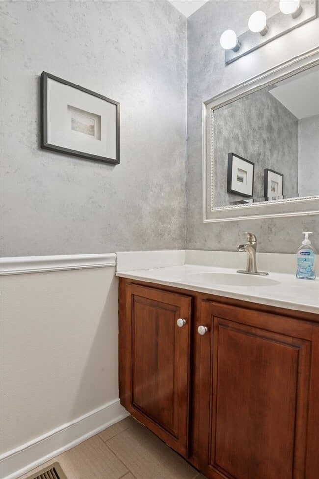 Building Photo - Coming Soon - Beautiful Home in Limestone ...