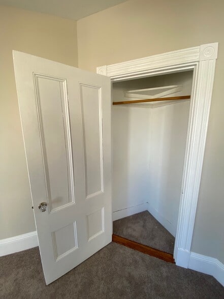 Building Photo - 19 Whitman Ave