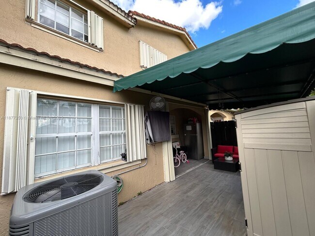 Building Photo - 15852 SW 68th Terrace