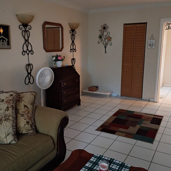 Building Photo - 221 Arthur Avenue