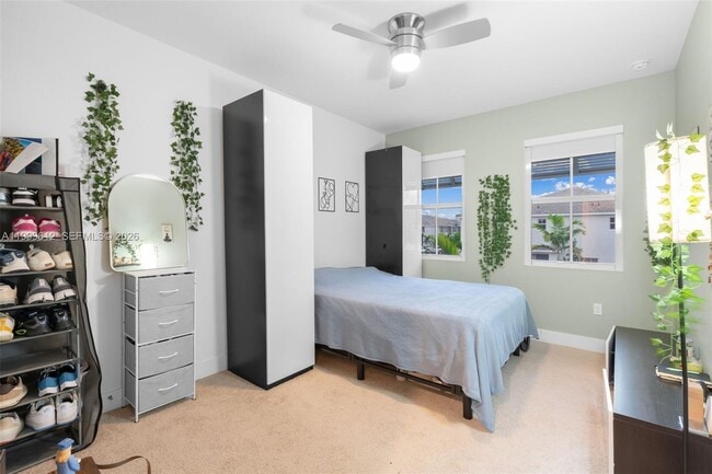 Building Photo - 110 SW 171st Wy