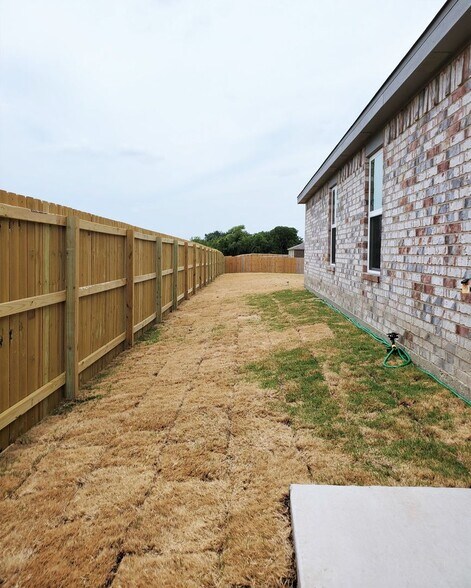 Building Photo - 5804 Rustler Dr