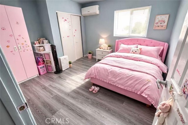 Building Photo - 2204 Park Rose Ave