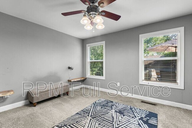 Building Photo - 335A Edith Ave