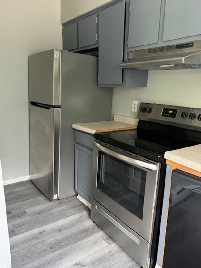 Building Photo - 6621 Fairfield Ave