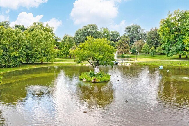 Building Photo - 439 Thurman Ave