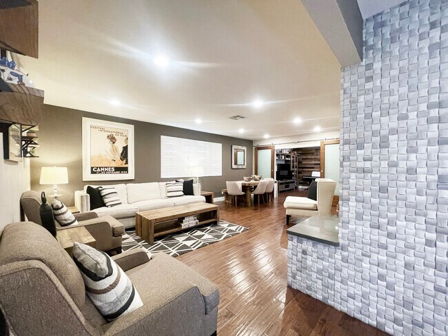 Building Photo - 14717 Terryknoll Dr