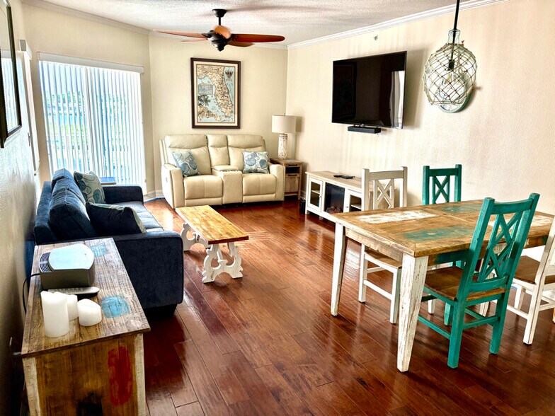 Building Photo - 4516 Seagull Dr