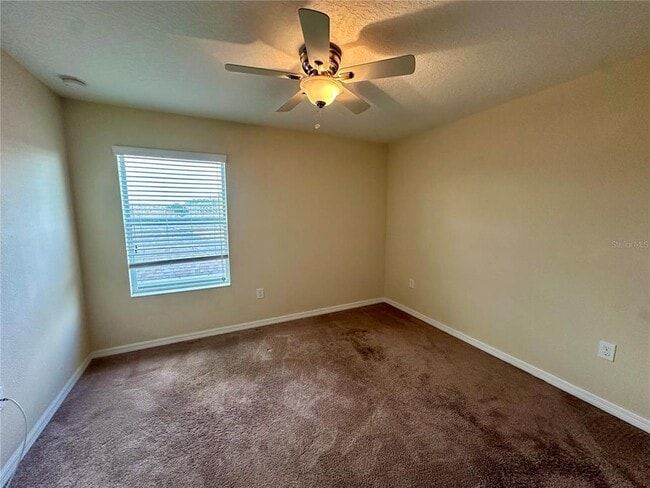 Building Photo - 14885 Evergreen Oak Loop