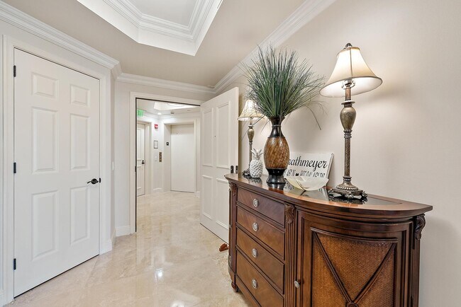 Building Photo - 500 S US Hwy 1