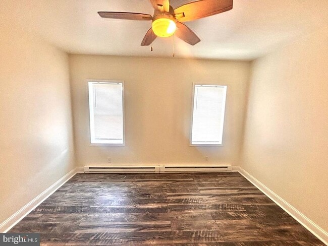 Building Photo - 2324 N Lambert St