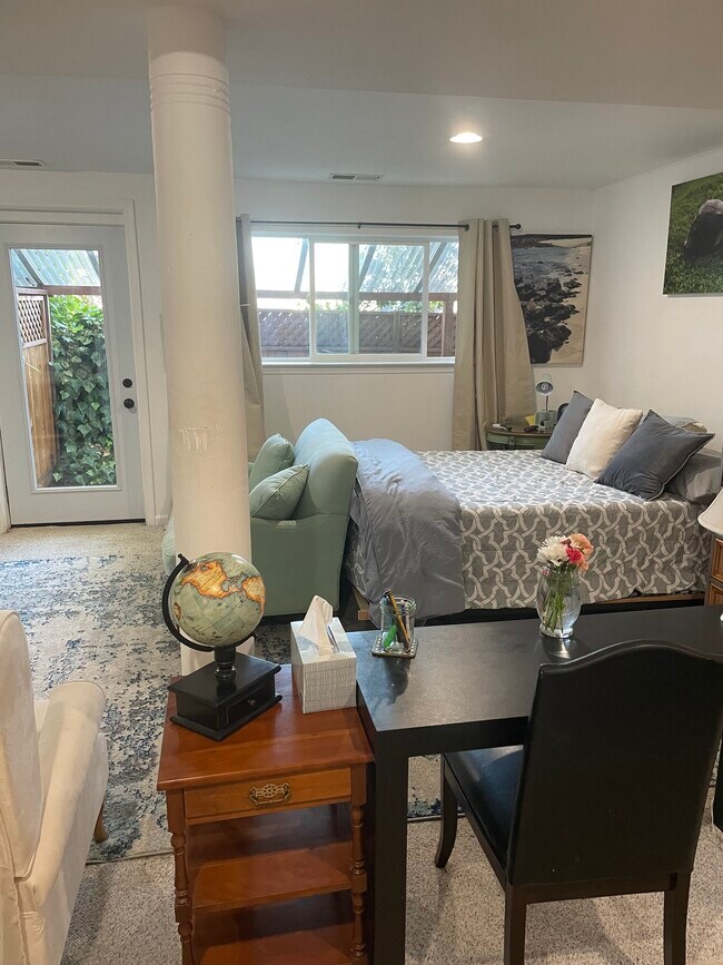 BR#2 private entrance & patio door.Desk - 27 Graceland Dr