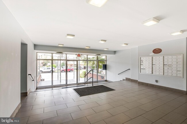 Building Photo - 401 N Armistead St