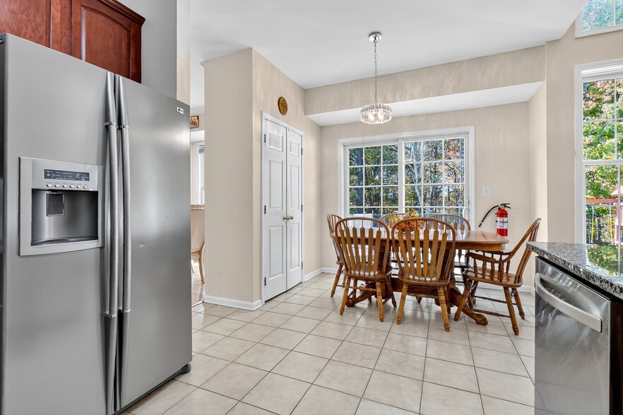 Building Photo - 1 Palisades Rd