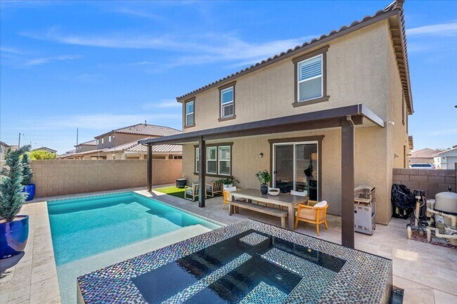 Building Photo - 7014 Solano Cyn Ave