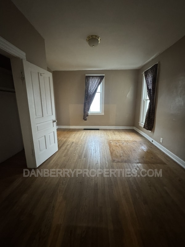 Building Photo - 510 Howard St