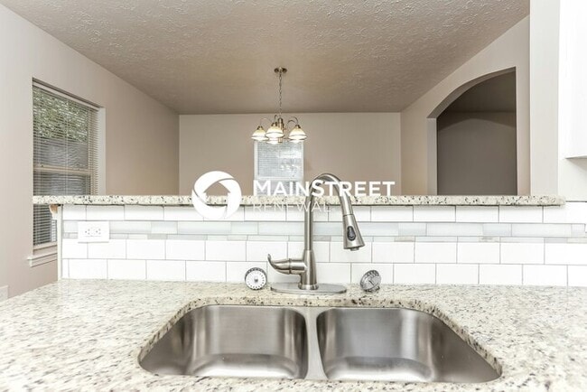 Building Photo - 4 Bedroom Pet-Friendly Home in ATLANTA, GA with Main Street Renewal