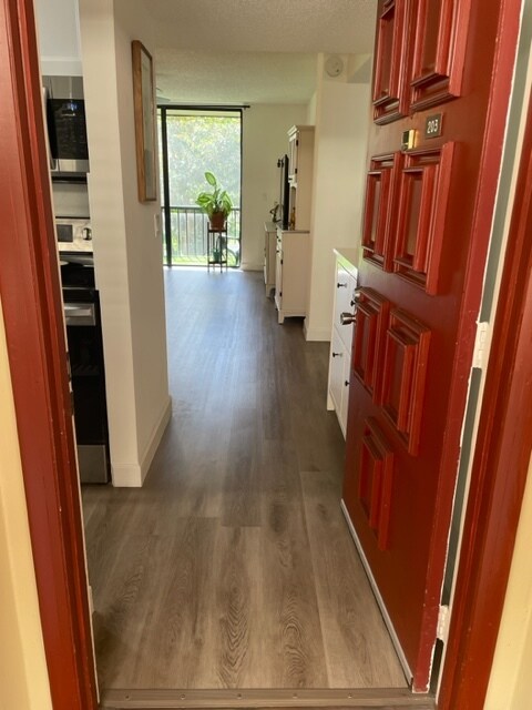 Building Photo - 5160 Las Verdes Cir