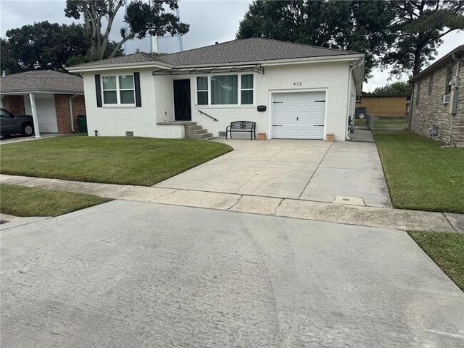 Primary Photo - 430 Olive Ave