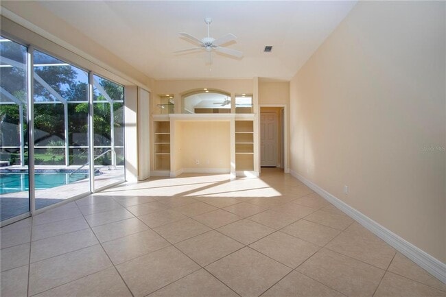 Building Photo - 7808 Crest Hammock Way