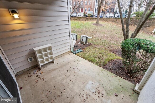 Building Photo - 1577 Leeds Castle Dr