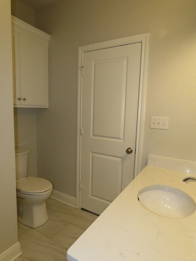 Building Photo - Gorgeous 3 Bedroom, 2 Bath Home in South Tyler! Tyler ISD: Jack Elementary