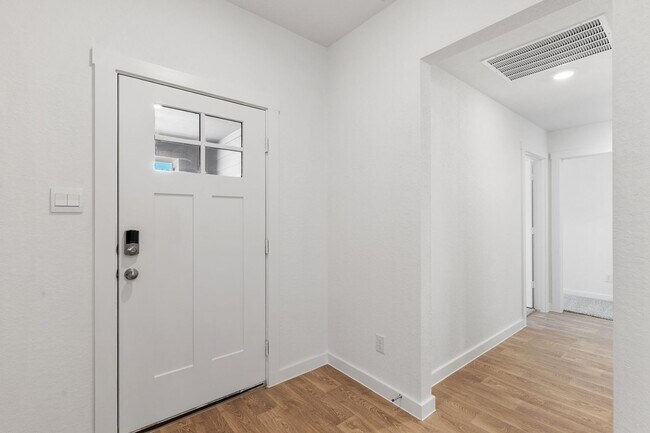 Building Photo - Luxurious 4 BR / 2 BA with THREE-CAR GARAGE - 2314 SF - Harmony Hills, Fredericksburg!