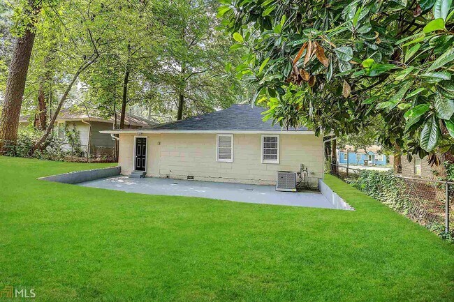 Building Photo - 329 Mount Zion Rd SW