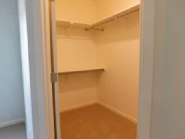 Building Photo - Modern Energy Star Condo