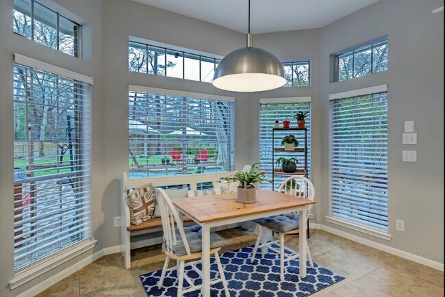 Building Photo - 7807 Allegro Dr