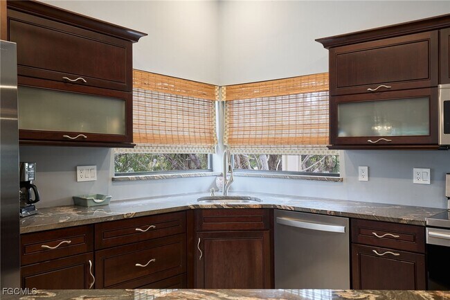 Building Photo - 1241 Junonia St