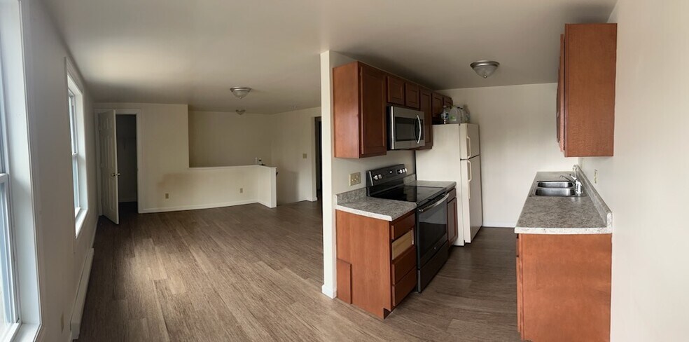 Building Photo - 113 Locust Ln