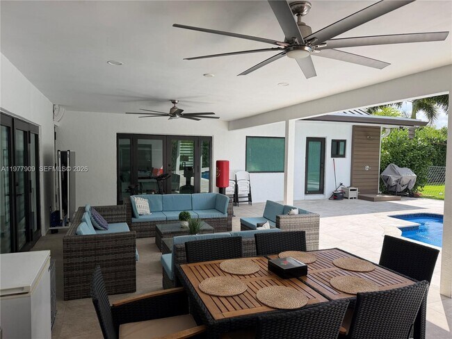 Building Photo - 11300 NW 5th St