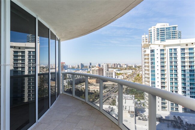 Building Photo - 17201 Collins Ave