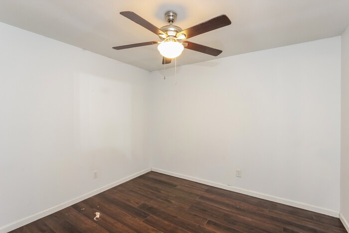 Building Photo - 510 Ridgegate Dr