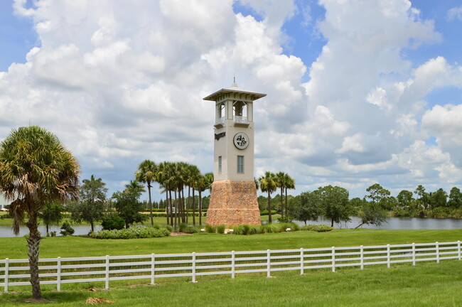 Building Photo - 12898 SW Lake Fern Cir