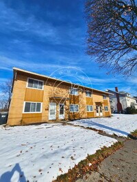 Building Photo - Already passed Section 8 Inspection! Spacious 2 bed 1 bath- 2 story home