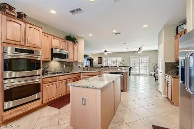 Building Photo - 2249 Canyonville Dr