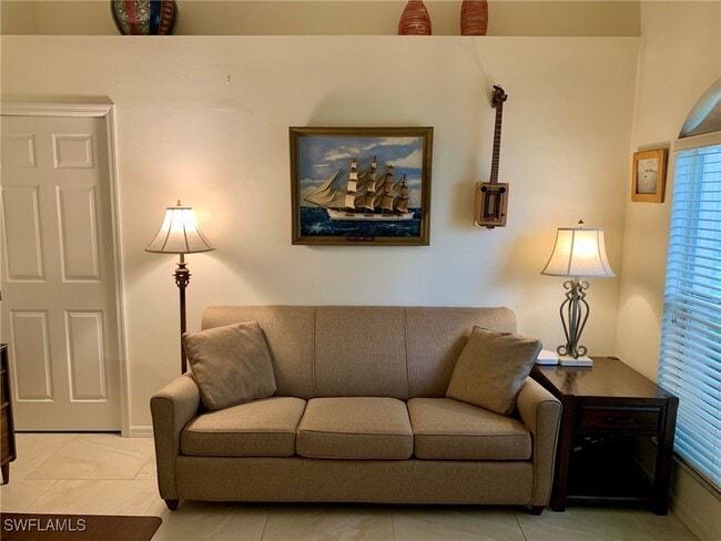 Building Photo - 7050 Lone Oak Blvd