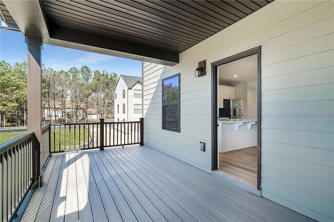 Building Photo - 3000 Zuma St