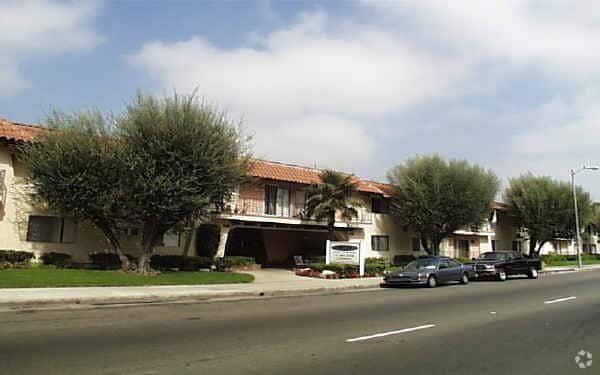 Valle Plaza - Valle Plaza Apartments