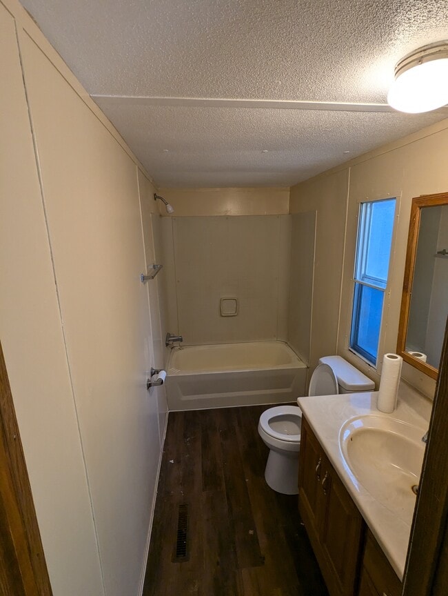Building Photo - 123 Ransdell Ln