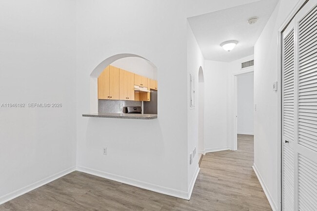 Building Photo - 2921 SE 13th Ave