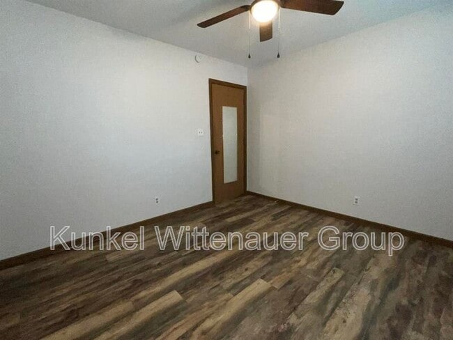 Building Photo - 223 N Virginia Ave