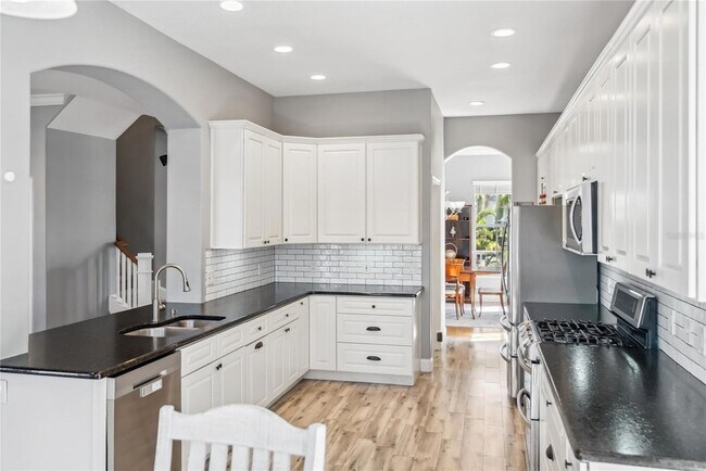 Building Photo - 428 Islebay Dr
